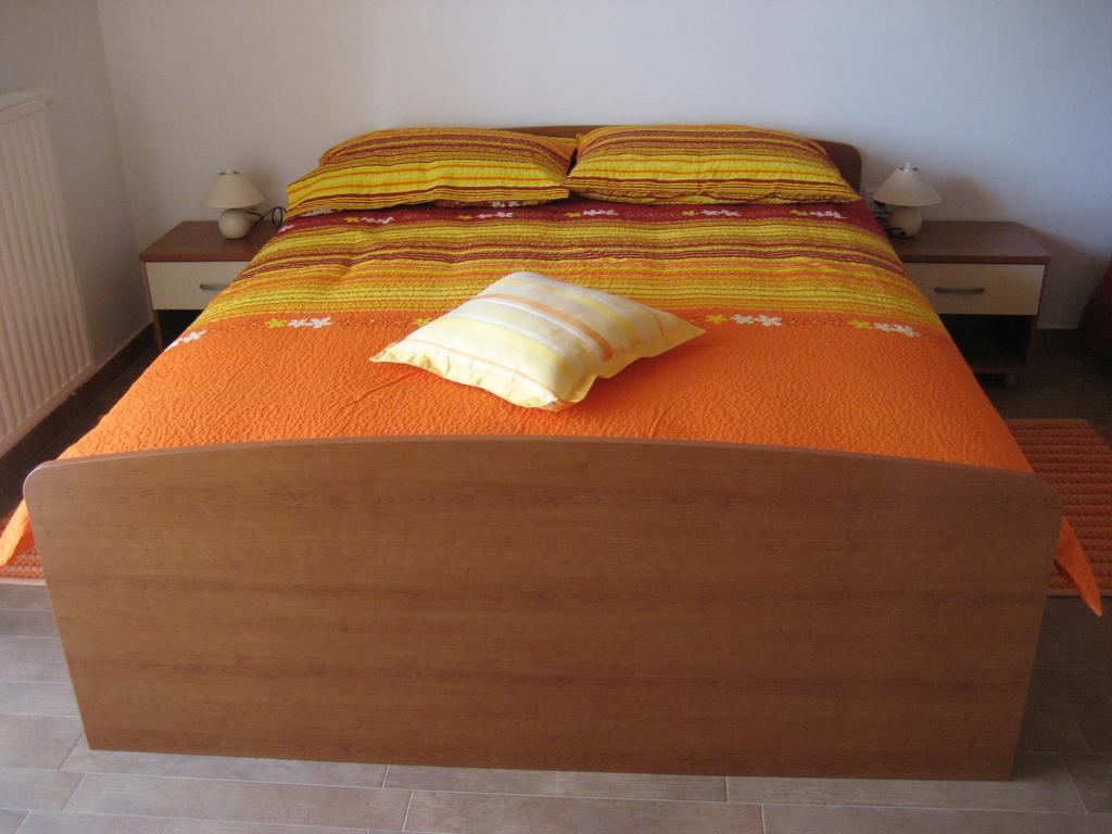 Apartamento Turisticna Kmetija Pri Rebkovih Ajdovščina Habitación foto