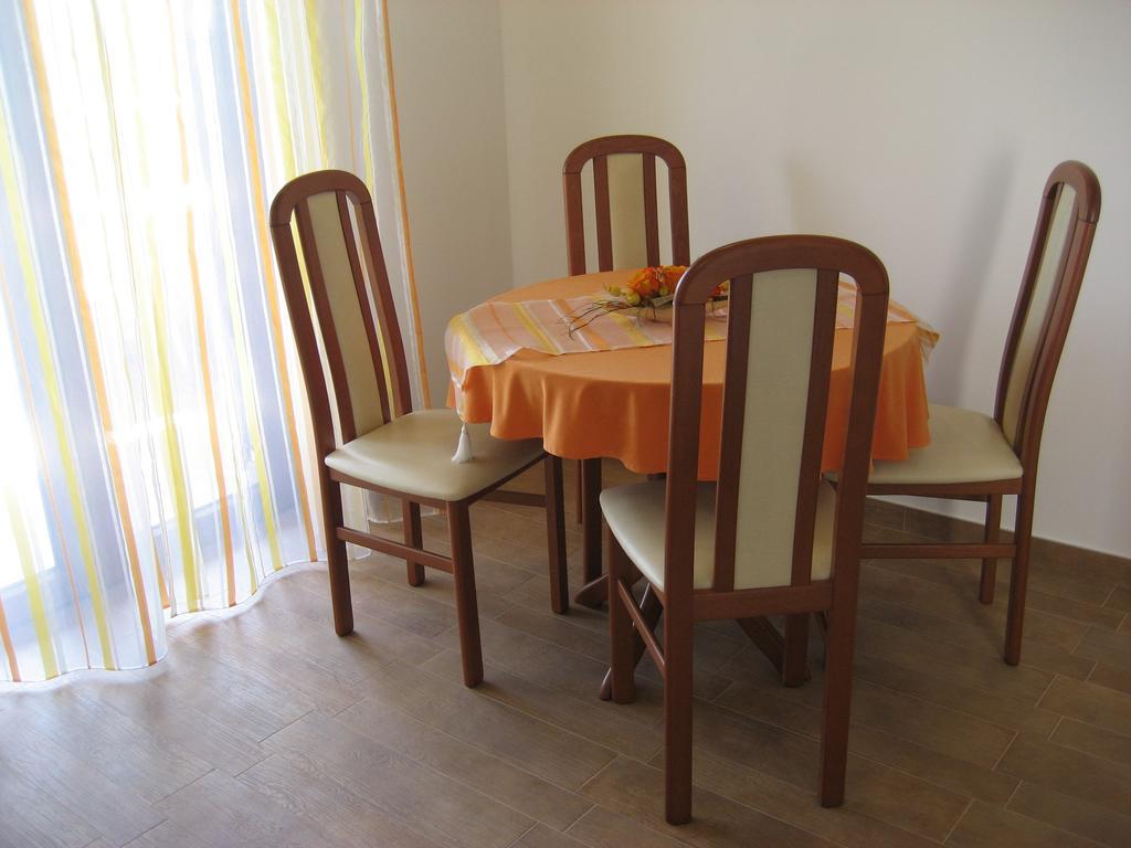 Apartamento Turisticna Kmetija Pri Rebkovih Ajdovščina Habitación foto