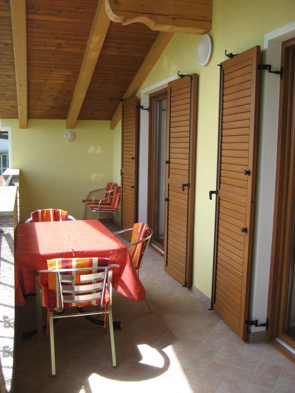 Apartamento Turisticna Kmetija Pri Rebkovih Ajdovščina Habitación foto