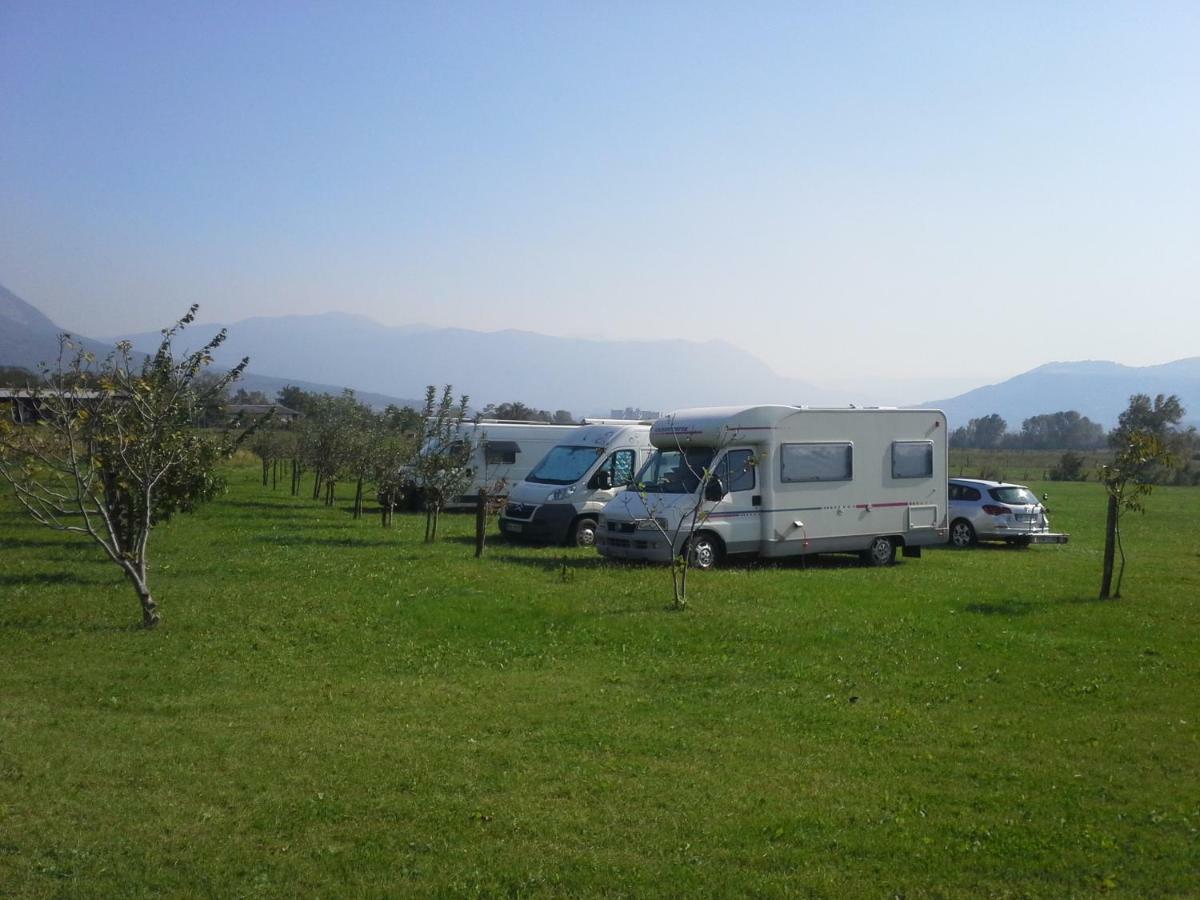 Apartamento Turisticna Kmetija Pri Rebkovih Ajdovščina Exterior foto