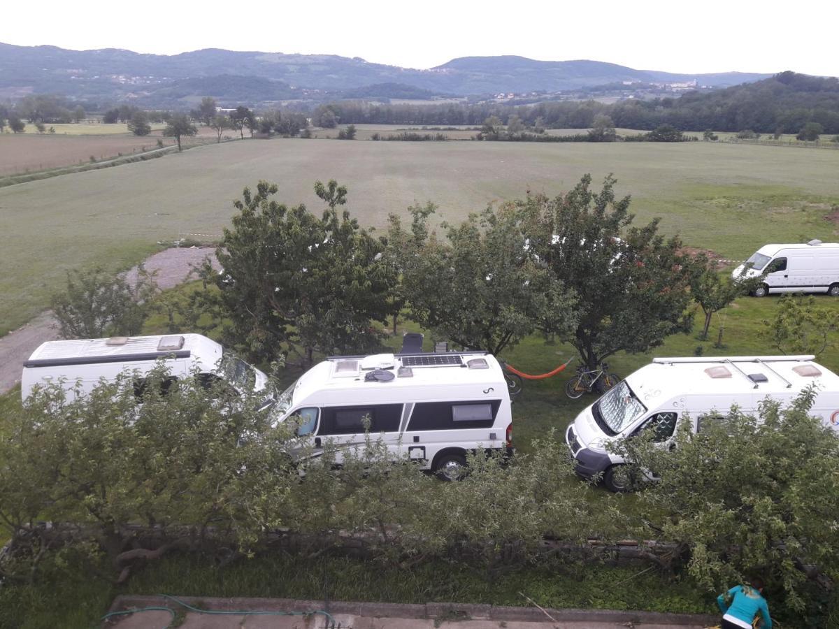 Apartamento Turisticna Kmetija Pri Rebkovih Ajdovščina Exterior foto